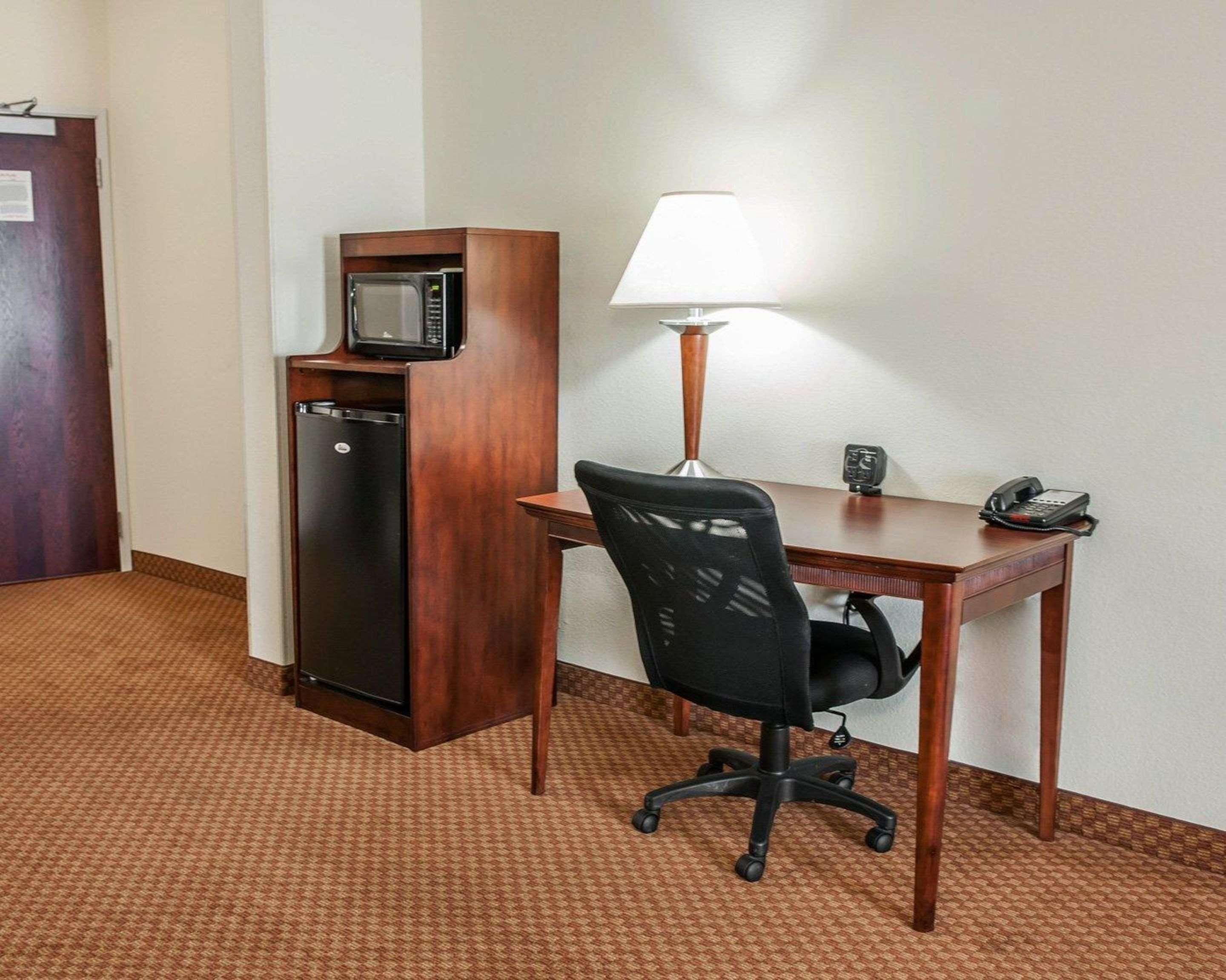 Comfort Suites Near Indianapolis Airport Esterno foto