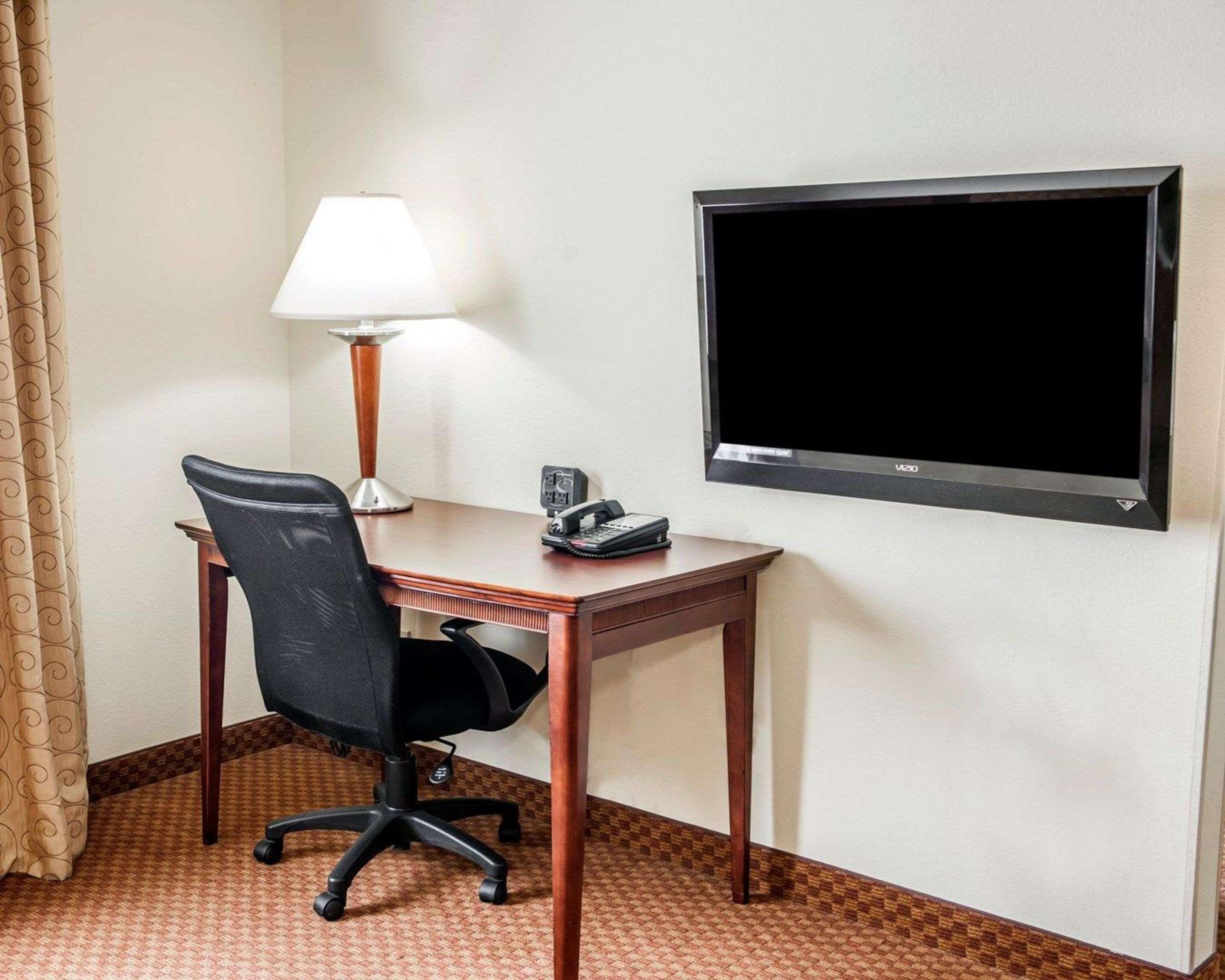 Comfort Suites Near Indianapolis Airport Esterno foto