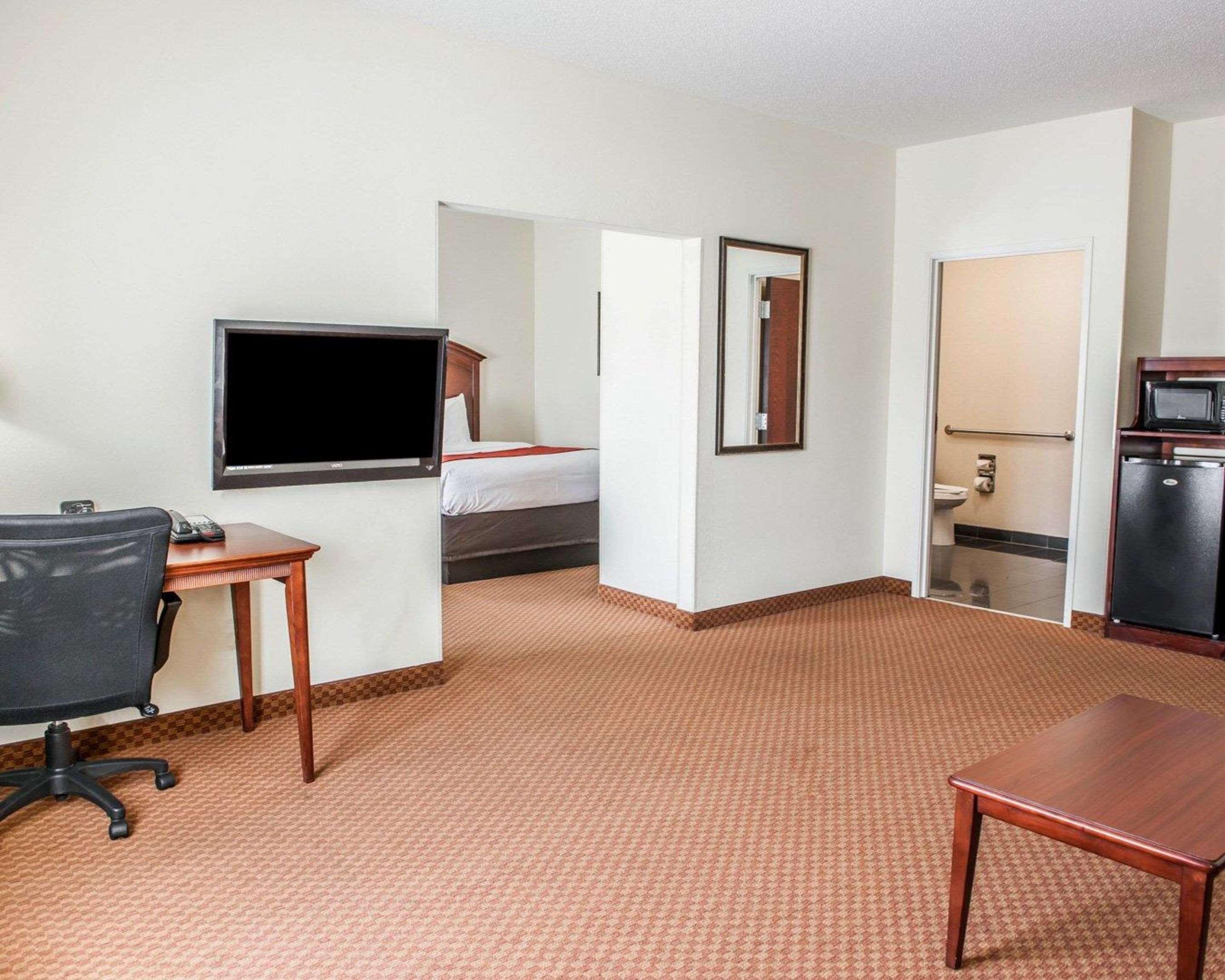 Comfort Suites Near Indianapolis Airport Esterno foto