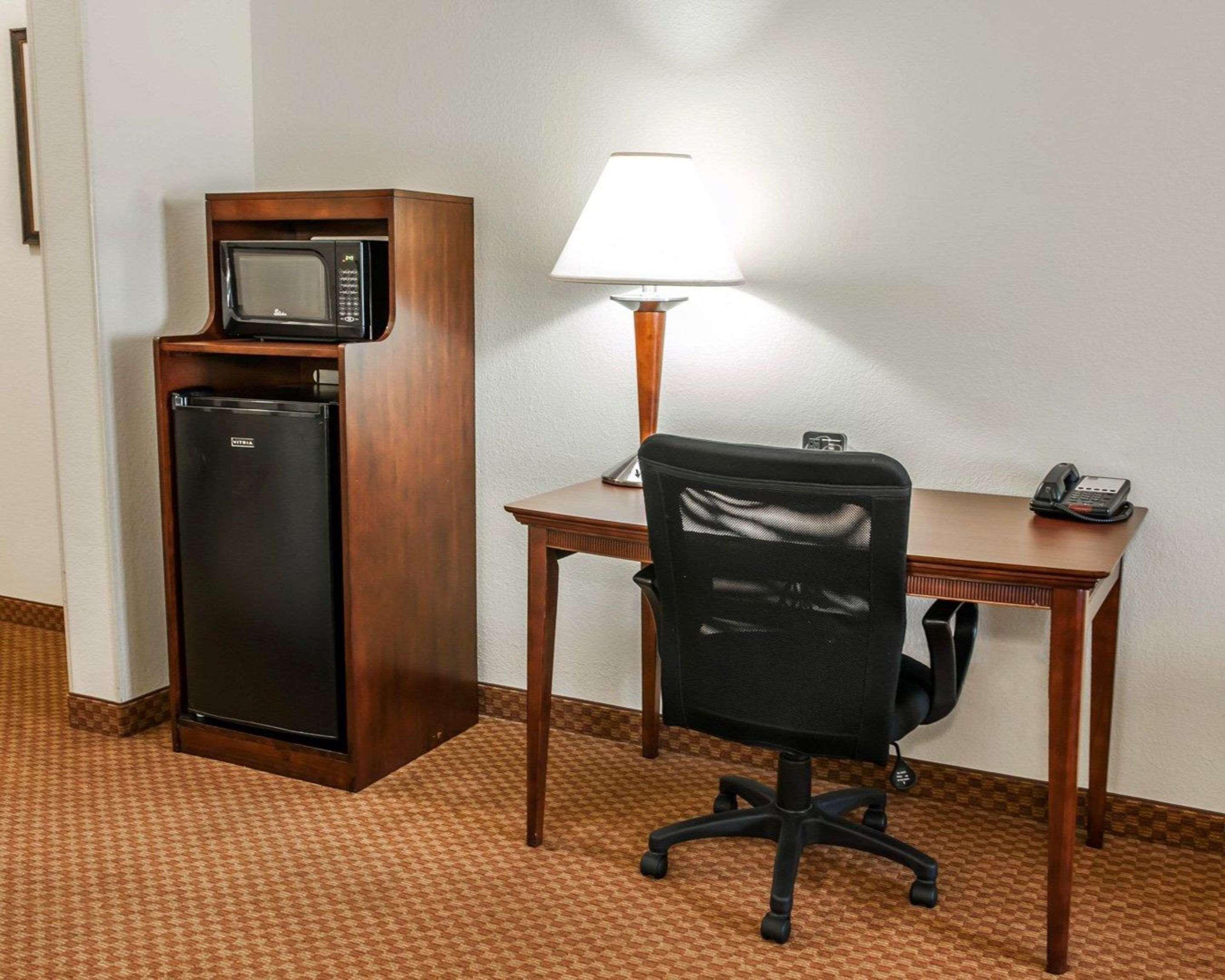 Comfort Suites Near Indianapolis Airport Esterno foto