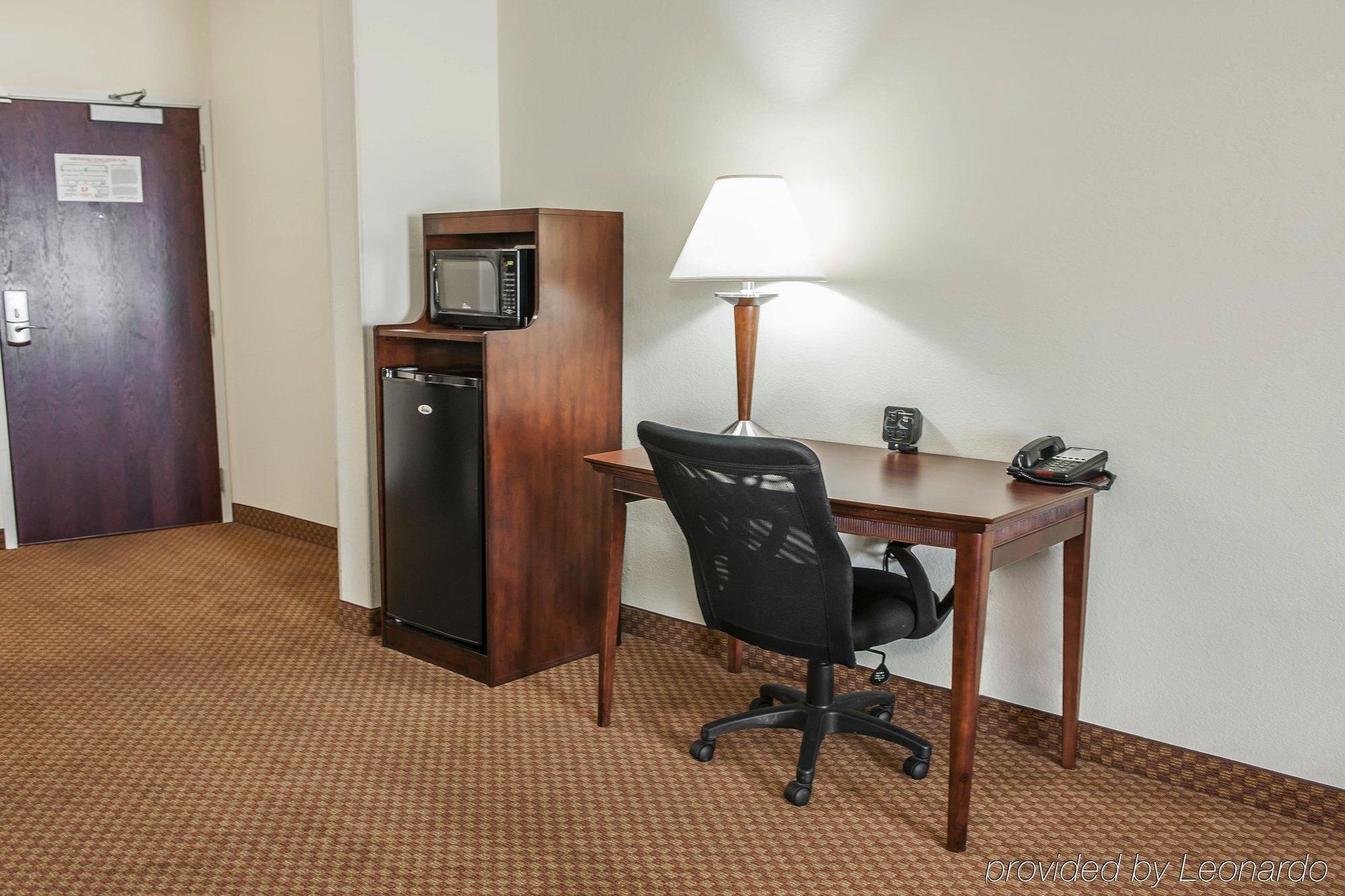 Comfort Suites Near Indianapolis Airport Esterno foto