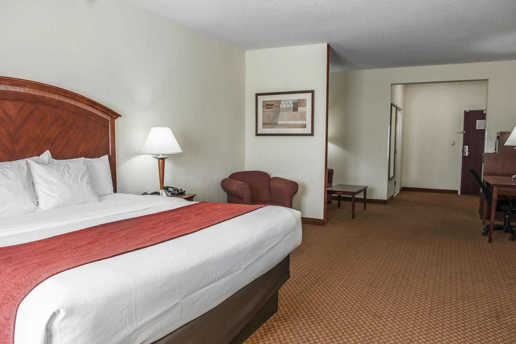 Comfort Suites Near Indianapolis Airport Esterno foto